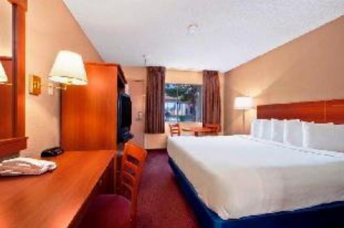 Days Inn by Wyndham Las Vegas Wild Wild West Gambling Hall image 12